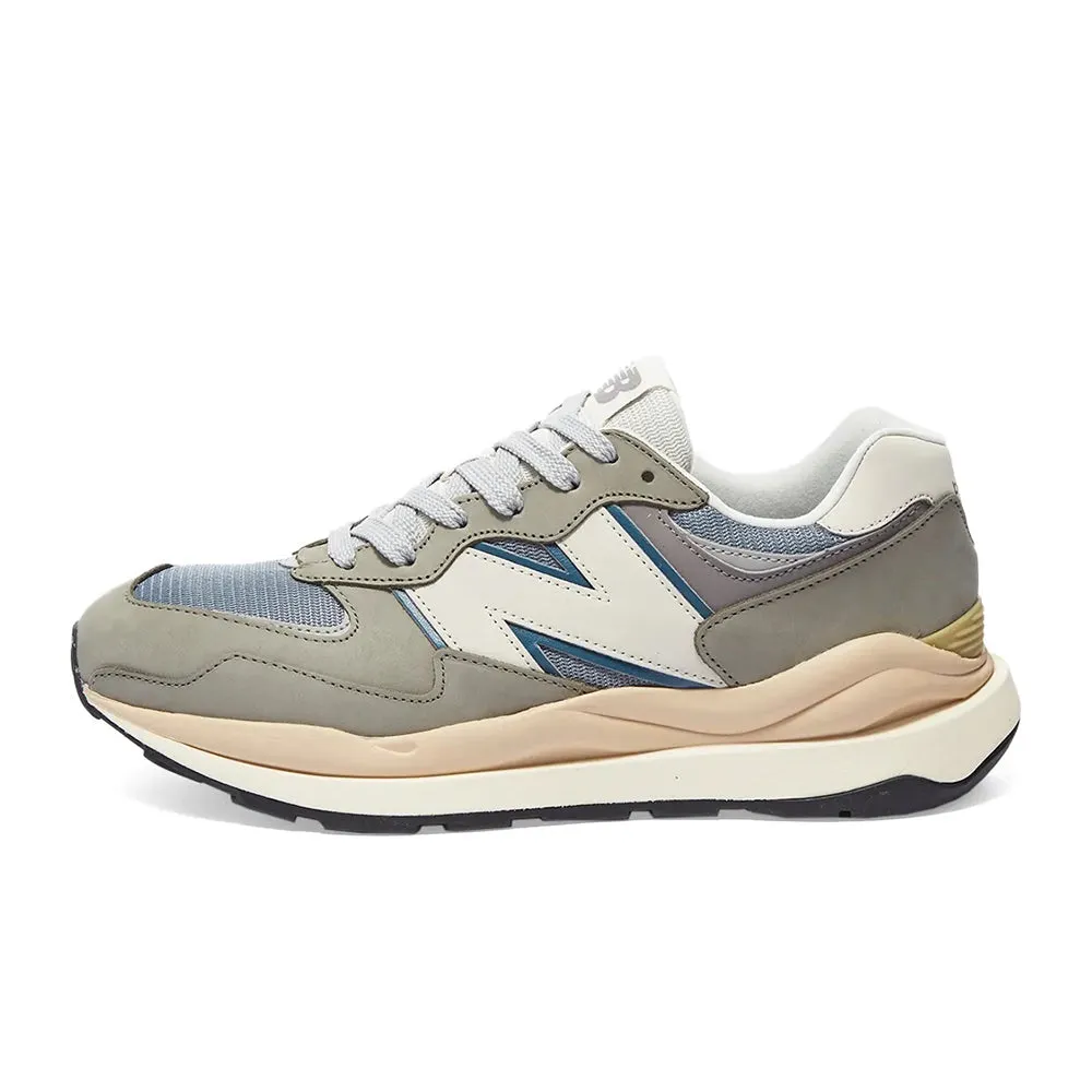 5740 Sneaker (Grey)