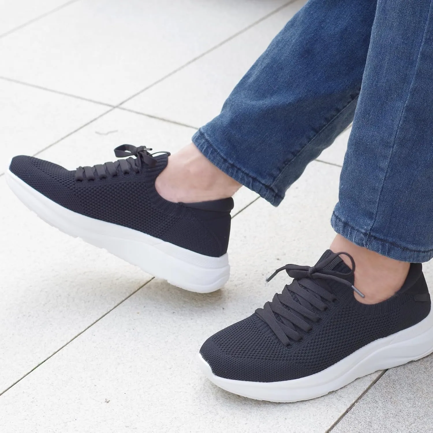 Mens Non Slip Running Shoes Lightweight Breathable Casual Walking Shoes Mesh Athletic Sneakers Workout Sports Sneakers