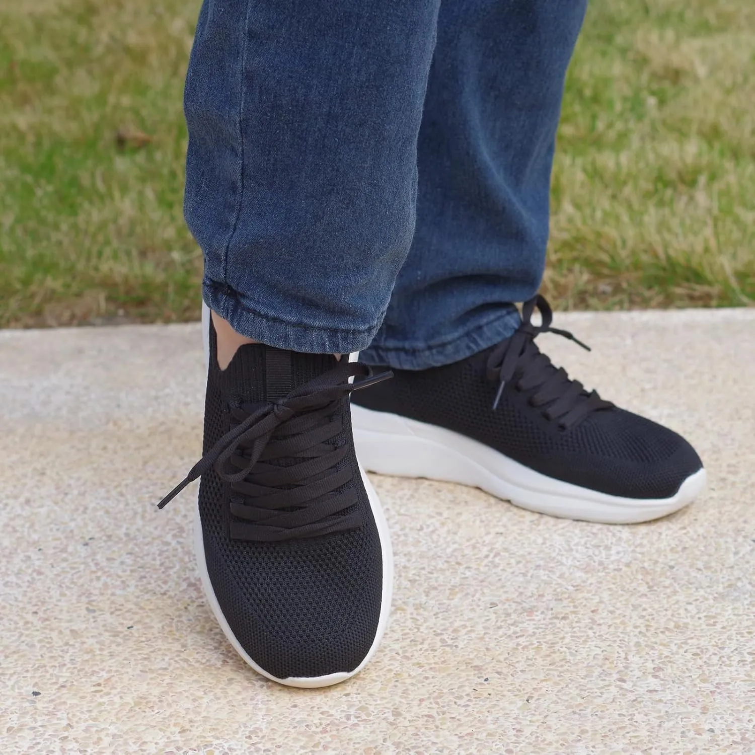 Mens Non Slip Running Shoes Lightweight Breathable Casual Walking Shoes Mesh Athletic Sneakers Workout Sports Sneakers